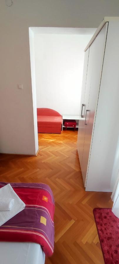 Apartmani Kevric 노비비노돌스키 외부 사진