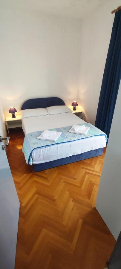Apartmani Kevric 노비비노돌스키 외부 사진